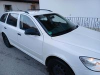 Gebraucht Skoda Octavia 105 PS (77 kW) 2012 Weiß Kombi