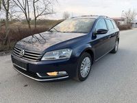 Gebraucht VW Passat Comfortline 122 PS (89 kW) 2012 Blau Limousine