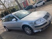 Gebraucht VW Passat 2004 Silber Kombi