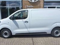 Gebraucht Toyota Proace 120 PS (88 kW) 2024 Weiß Van / Kleinbus