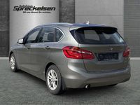 Gebraucht BMW 218 Active Tourer 136 PS (100 kW) 2015 Silber Van / Kleinbus