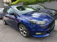 Gebraucht Ford Focus ST 250 PS (183 kW) 2017 Blau Limousine