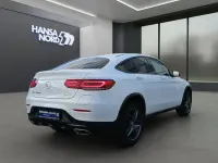 Gebraucht Mercedes GLC300e Night 306 PS (225 kW) 2022 Weiß Coupé