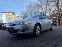 Gebraucht Opel Astra Edition 101 PS (74 kW) 2012 Argon silber/ice silver (m2) Kombi