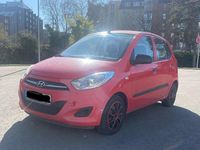Gebraucht Hyundai i10 69 PS (50 kW) 2012 Rot Kleinwagen