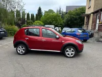 Gebraucht Dacia Sandero Stepway 84 PS (61 kW) 2011 Rot SUV