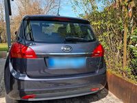 Gebraucht Kia Venga 90 PS (66 kW) 2015 Grau Kleinwagen