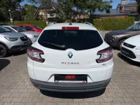 Gebraucht Renault Mégane GrandTour 131 PS (96 kW) 2010 Gletscherweiß Kombi