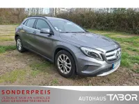 Gebraucht Mercedes GLA200 Style 156 PS (114 kW) 2014 Mountaingrau  met. SUV