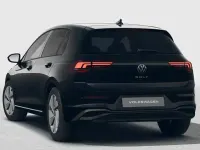 Neu VW Golf VIII Life 150 PS (110 kW) 2026 Anemonenblau metallic anemonenblau metallic Limousine