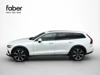 Gebraucht Volvo V60 CC Ultimate 197 PS (144 kW) 2024 Weiß Kombi