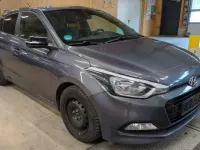 Gebraucht Hyundai i20 Passion 84 PS (61 kW) 2018 Violet Limousine