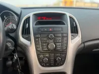 Gebraucht Opel Astra Active 140 PS (102 kW) 2013 Silber Limousine