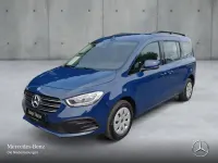 Gebraucht Mercedes T180 131 PS (96 kW) 2025 Blau Van / Kleinbus