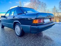 Second-hand Mercedes 190 109 CP (80 kW) 1992 Negru Berlinǎ