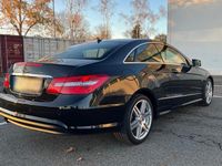 Gebraucht Mercedes E200 Avantgarde 184 PS (135 kW) 2010 Schwarz Coupé
