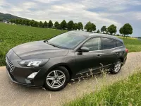 Gebraucht Ford Focus Cool & Connect 120 PS (88 kW) 2020 Grau Kombi