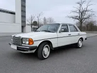 Gebraucht Mercedes 200 82 PS (60 kW) 1981 Weiß Limousine
