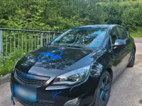 Gebraucht Opel Astra 140 PS (102 kW) 2010 Schwarz Limousine