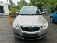 Gebraucht Skoda Roomster Comfort 86 PS (63 kW) 2007 Bezova capuccino/capuccino bei Van / Kleinbus