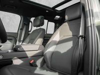 Neu Land Rover Defender HSE Dynamic 349 PS (256 kW) 2026 Woolstone green SUV