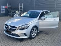Gebraucht Mercedes A180 116 PS (85 kW) 2016 Silber Kleinwagen
