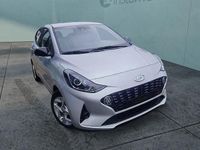 Gebraucht Hyundai i10 GO! 67 PS (49 kW) 2023 Silber Kleinwagen