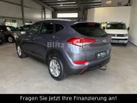 Gebraucht Hyundai Tucson Intro Edition 116 PS (85 kW) 2015 Grau SUV
