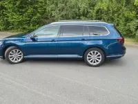 Gebraucht VW Passat Highline 150 PS (110 kW) 2020 Blau Kombi