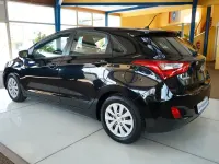 Gebraucht Hyundai i30 Classic 101 PS (74 kW) 2015 Schwarz Limousine