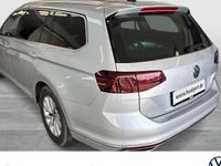 Gebraucht VW Passat Elegance 190 PS (139 kW) 2022 Scale silver metallic Kombi