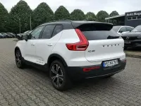 Second-hand Volvo XC40 Plus 163 CP (119 kW) 2025 Alb SUV