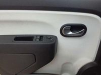 Second-hand Renault Twingo Zen 60 kW (82 CP) 2022 Alb Hatchback