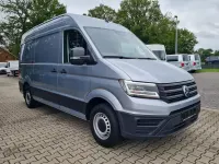 Gebraucht VW Crafter 140 PS (102 kW) 2024 Oyster silver (metallic) Van