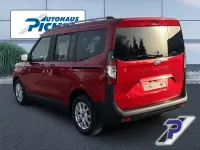 Neu Ford Tourneo Courier Titanium 125 PS (91 kW) 2026 Rot Van / Kleinbus