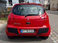 Gebraucht Mitsubishi Colt 95 PS (69 kW) 2006 Rot Limousine