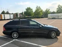 Gebraucht Mercedes C220 150 PS (110 kW) 2004 Schwarz Kombi