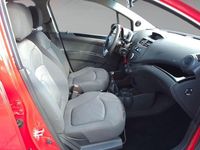 Second-hand Chevrolet Spark 68 CP (50 kW) 2012 Roșu Hatchback