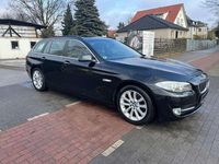 Gebraucht BMW 520 Sport Line 184 PS (135 kW) 2013 Schwarz Kombi