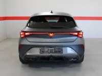 Neu Cupra Leon 150 PS (110 kW) 2026 Grau (magnet grau matt) Limousine