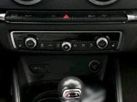 Gebraucht Audi A3 S-Line 150 PS (110 kW) 2019 Grau Limousine