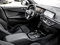 Gebraucht BMW 220 M Sport 178 PS (130 kW) 2023 Weiß Coupé