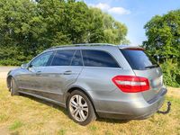 Gebraucht Mercedes E250 Elegance 204 PS (150 kW) 2012 Grau Kombi