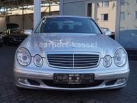 Gebraucht Mercedes E220 Classic 150 PS (110 kW) 2002 Silber Limousine