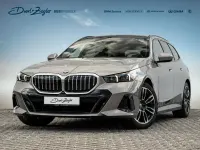 Gebraucht BMW 520 M Sport 197 PS (144 kW) 2025 Oxidgrau ii metallic Kombi