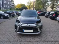 Begagnad Mitsubishi Outlander 150 HK (110 kW) 2016 Svart SUV