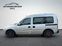 Używany Opel Combo 101 KM (74 kW) 2000 Srebrny Minivan
