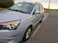Gebraucht SsangYong Rodius Quartz 178 PS (130 kW) 2018 Grau Van / Kleinbus