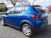 Gebraucht Dacia Sandero Expression 91 PS (66 kW) 2024 Blau Kleinwagen