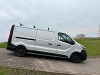 Gebraucht Opel Vivaro 145 PS (106 kW) 2016 Silber Van / Kleinbus